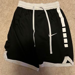 Mens Nike Elite Shorts, Black, Size Small